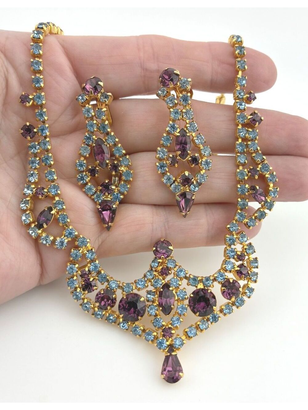 Vintage Rhinestone Choker Necklace Screw Back Earrings Set Purple Blue Gold-tone